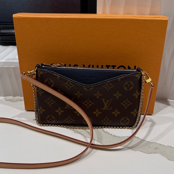 Louis Vuitton Monogram Pallas Clutch - Picture 1 of 9